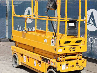 2012-haulotte-compact-8-1466656-48085002