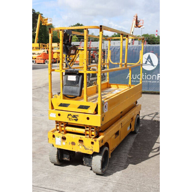 2012 Haulotte COMPACT 8-48085004