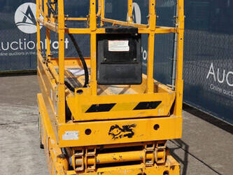2012-haulotte-compact-8-1466656-48085013