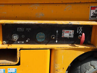 2012-haulotte-compact-8-1466656-48085015