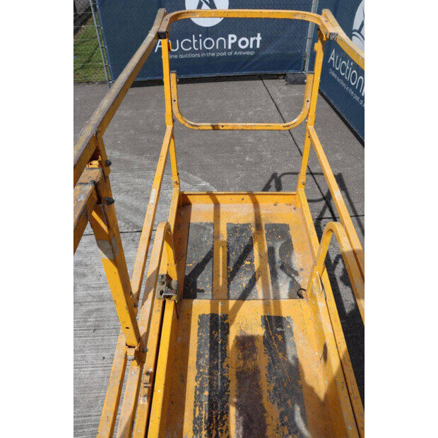 2012 Haulotte COMPACT 8-48085020