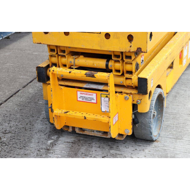 2012 Haulotte COMPACT 8-48085046
