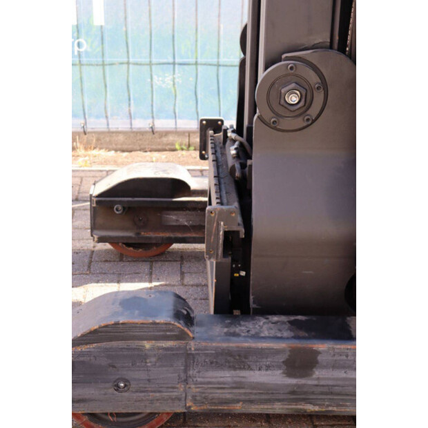 2016 BT Reflex-48085386