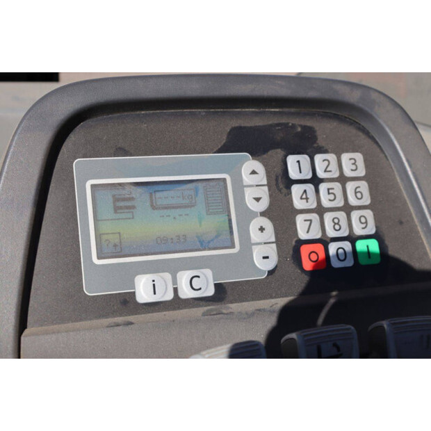 2016 BT Reflex-48085396