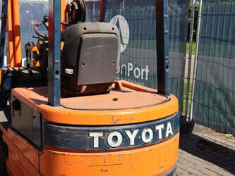 toyota-fbm16-48085457
