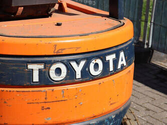 toyota-fbm16-48085458
