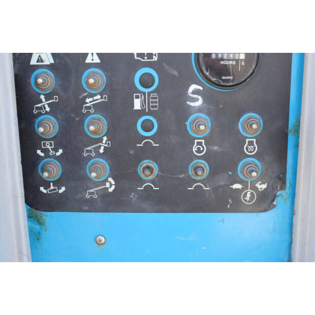 2008 Genie S-65-48085565