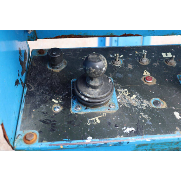 2008 Genie S-65-48085573