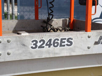 2008-jlg-3246es-1466674-48085596