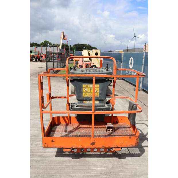2006 JLG E400AJPN-48085626