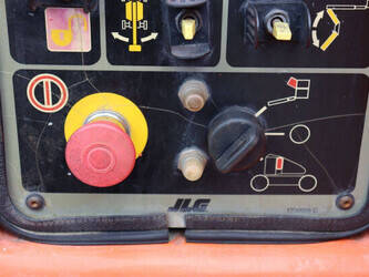 2006-jlg-e400ajpn-1466675-48085654