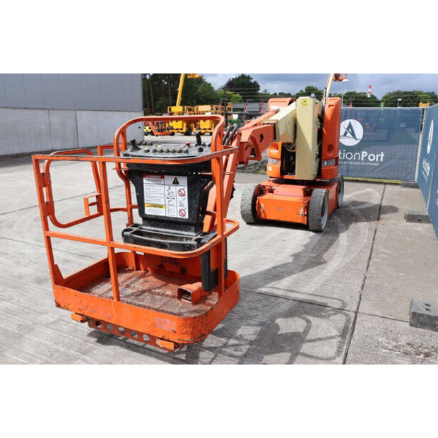 2007 JLG E300AJP-48085666