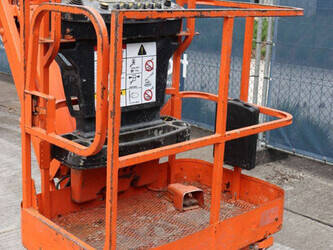 2007-jlg-e300ajp-1466676-48085676