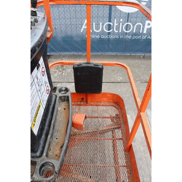 2007 JLG E300AJP-48085677