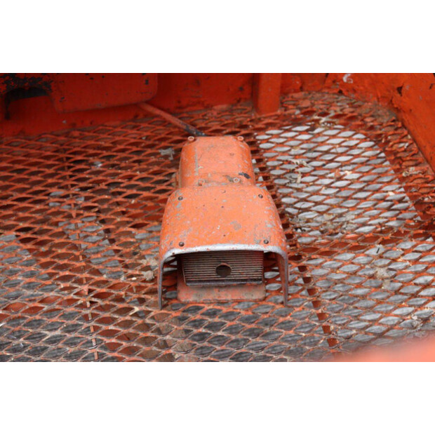 2007 JLG E300AJP-48085680
