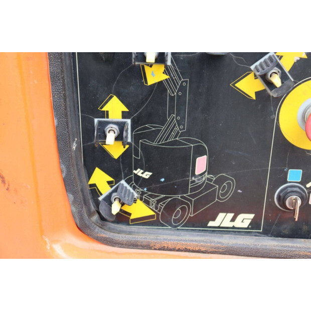 2007 JLG E300AJP-48085693