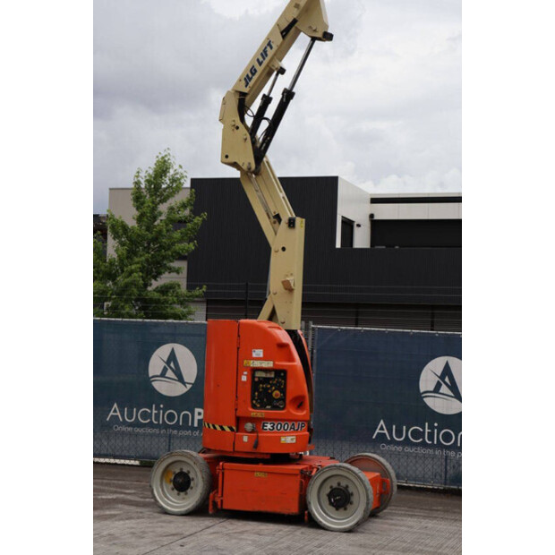 2007 JLG E300AJP-48085701