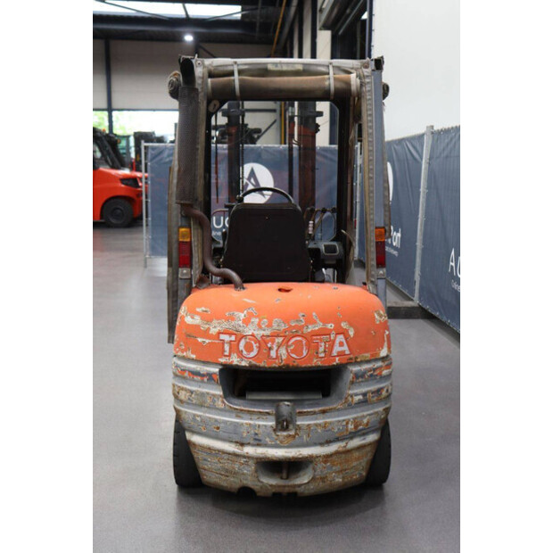 Toyota 15-48086151