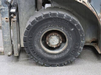 toyota-15-1466689-48086161