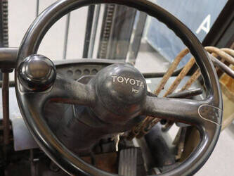 toyota-15-1466689-48086169