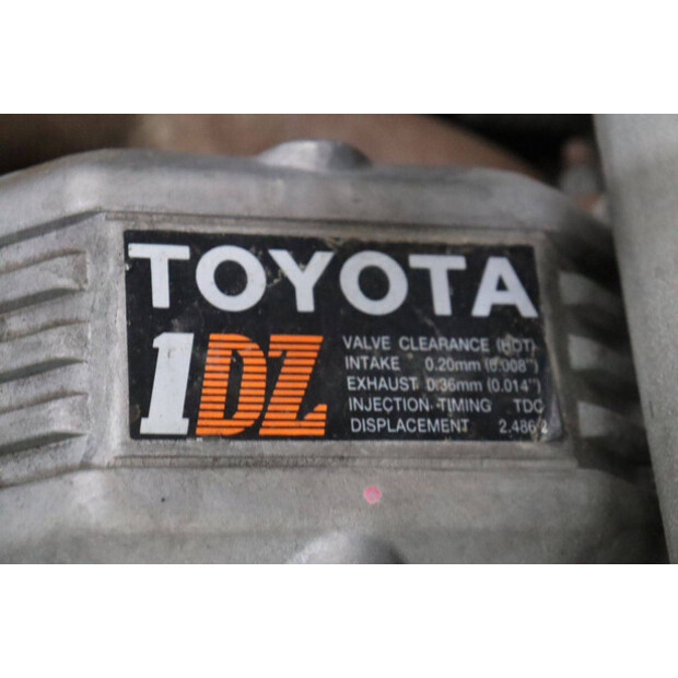 Toyota 15-48086177