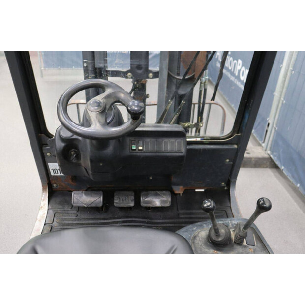 2003 ليندي H18D-03-48086203