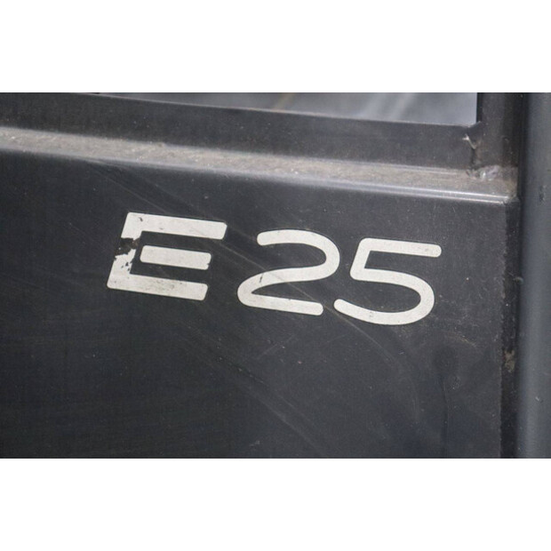 2006 ليندي E25/02-48086237