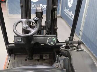 2006-linde-e25-02-1466691-48086242