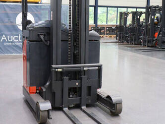 2005-linde-e14-1466693-48086291