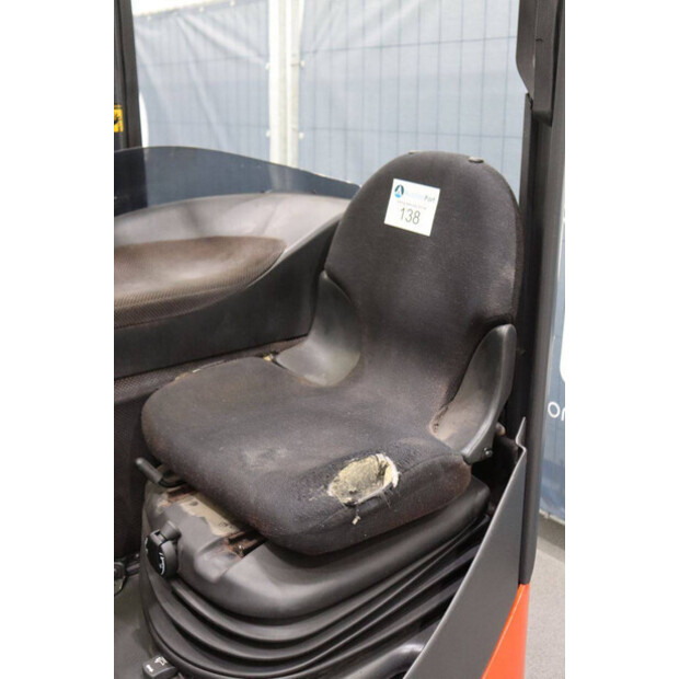 2005 ليندي E14-48086303