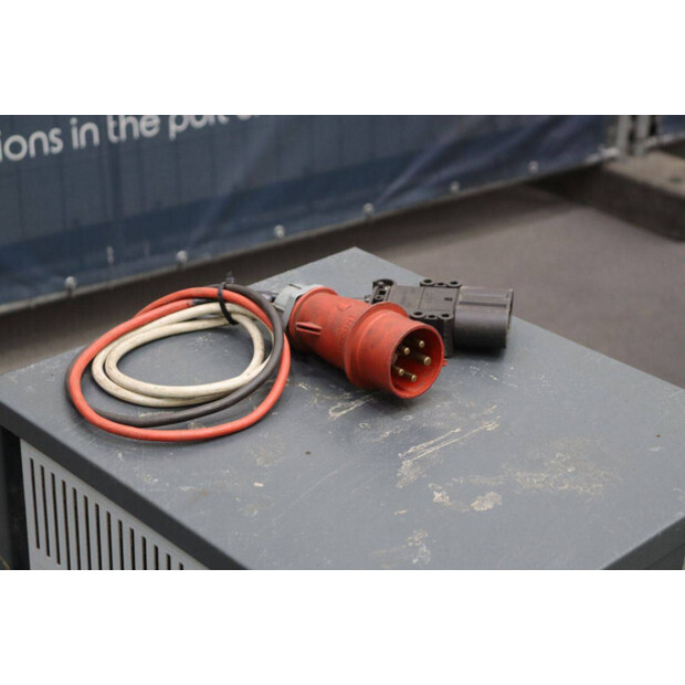 2017 Linde R16X-03-48086326