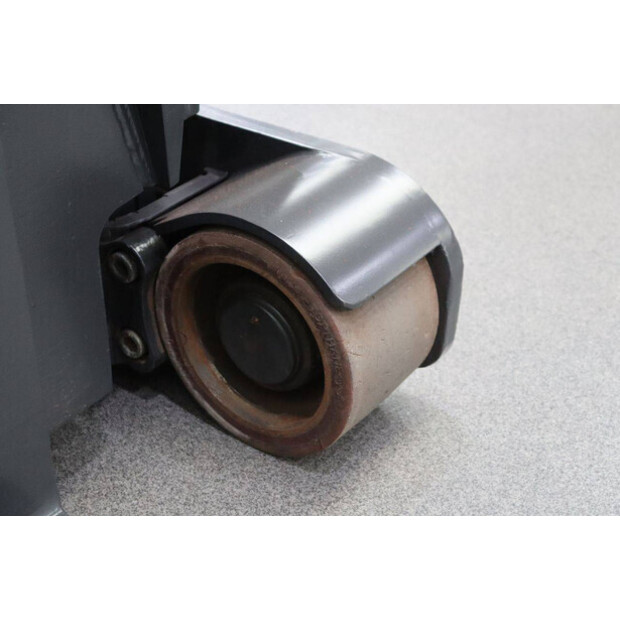 2017 Linde R16X-03-48086329