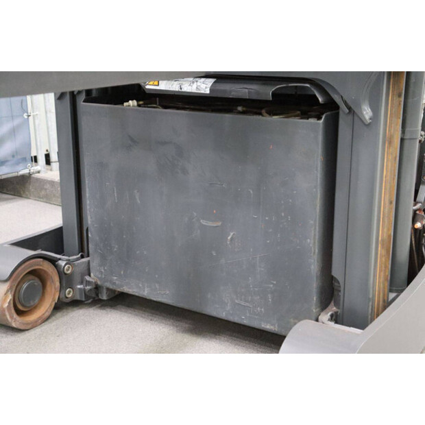 2017 Linde R16X-03-48086341