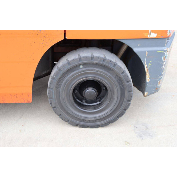 2018 تويوتا 06-8FGJ35F-48086592