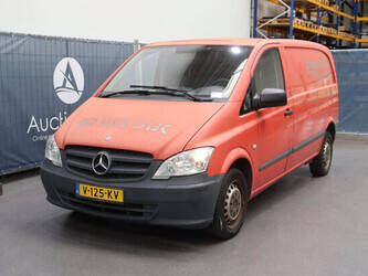 2014-mercedes-benz-vito-110cdi-1466715-48086980