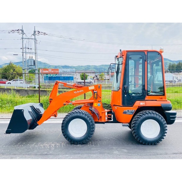 2015 KUBOTA R630Z-48087419