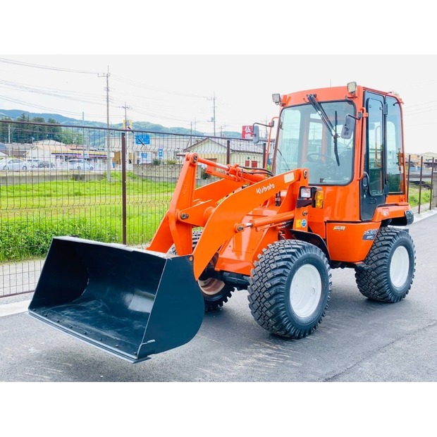 2015 KUBOTA R630Z-48087424