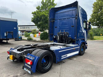 2015-scania-r410-1466730-48087637