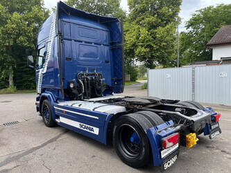 2015-scania-r410-1466730-48087638
