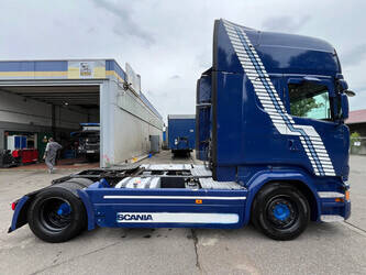 2015-scania-r410-1466730-48087639