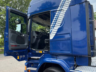 2015-scania-r410-1466730-48087652
