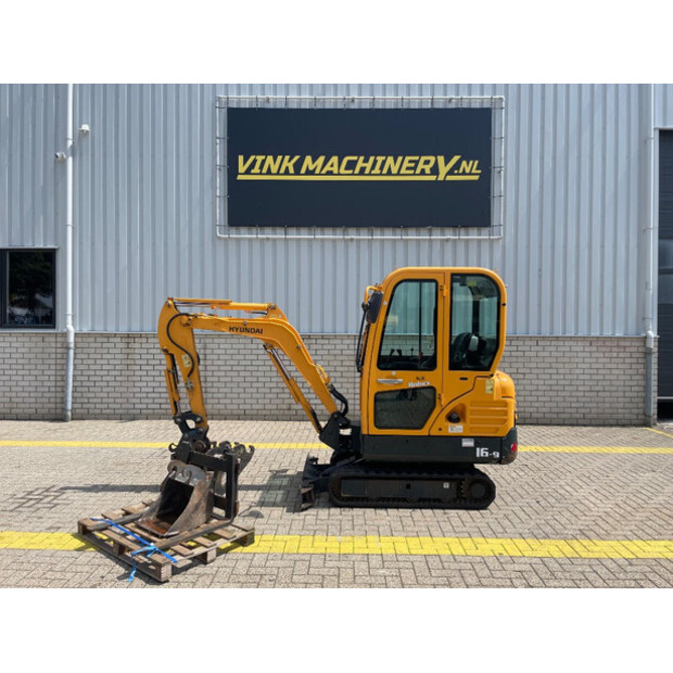 2015 Hyundai ROBEX 16-9-48087715