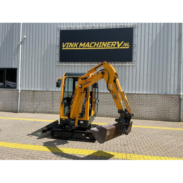 2015 Hyundai ROBEX 16-9-48087737