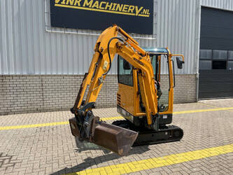 2015-hyundai-robex-16-9-1466732-48087738