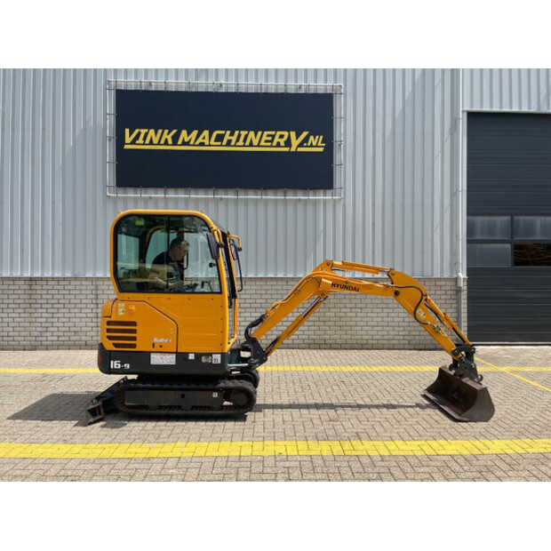 2015 Hyundai ROBEX 16-9-48087739