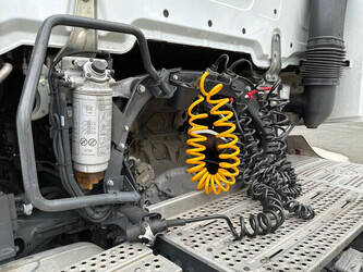 2024-mercedes-benz-actros-1945-1466746-48088211
