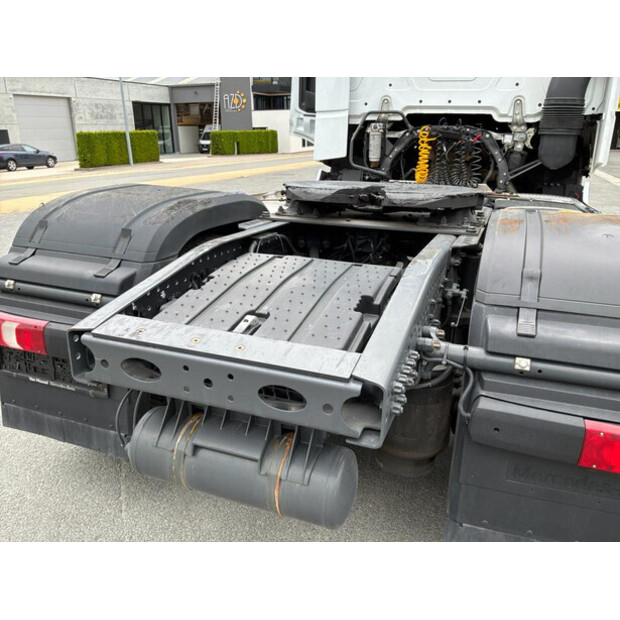 2024 Mercedes-Benz Actros 1945-48088212