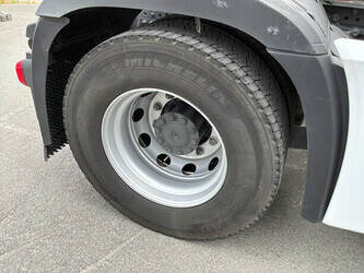 2024-mercedes-benz-actros-1945-1466746-48088213