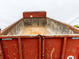 1997-mercedes-benz-sk-2639-1466259-48089317