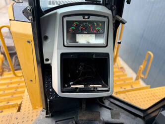 2017-caterpillar-d8t-1466891-48090224